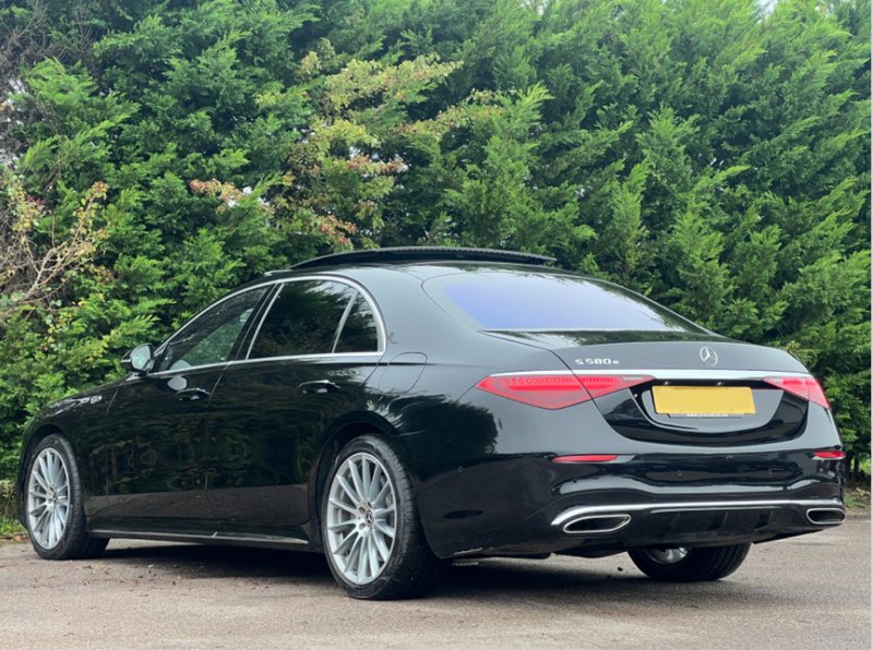 Mercedes-Benz S Class 3.0 S580Le V6 28.6kWh AMG Line (Premium) Saloon 4dr Petrol Plug-in Hybrid G-Tronic+ Euro 6 (s/s) - U10950