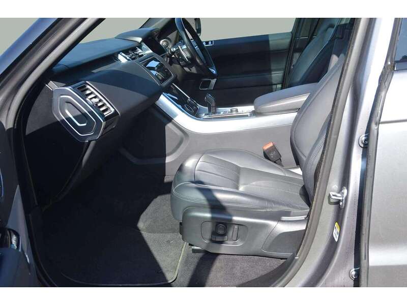 Land Rover Range Rover Sport 2.0 P400e 13.1kWh HSE Silver SUV 5dr Petrol Plug-in Hybrid Auto 4WD Euro 6 (s/s) (404 ps) | 1 FORMER - U10957