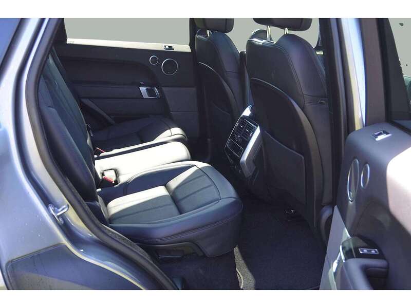 Land Rover Range Rover Sport 2.0 P400e 13.1kWh HSE Silver SUV 5dr Petrol Plug-in Hybrid Auto 4WD Euro 6 (s/s) (404 ps) | 1 FORMER - U10957