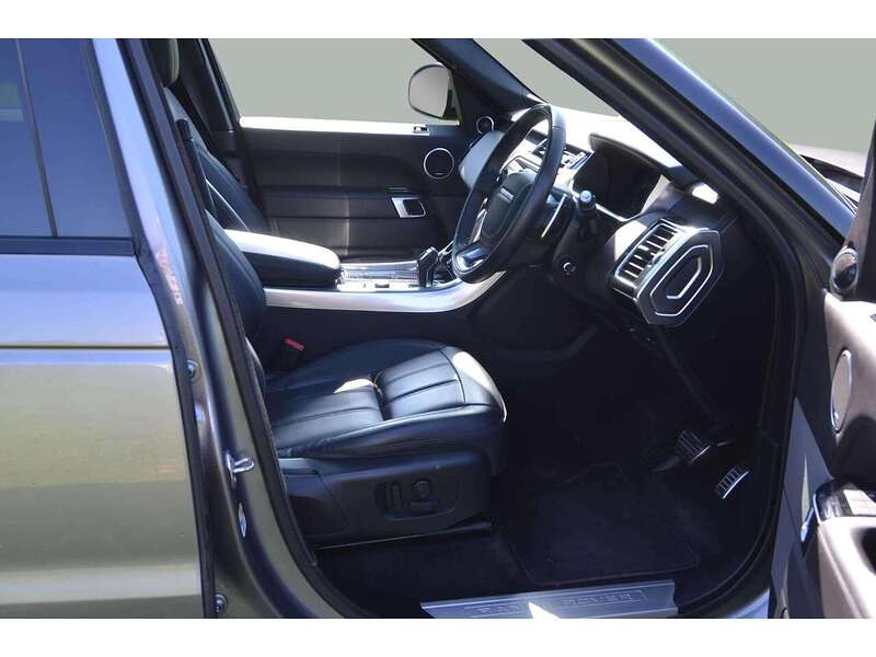 Land Rover Range Rover Sport 2.0 P400e 13.1kWh HSE Silver SUV 5dr Petrol Plug-in Hybrid Auto 4WD Euro 6 (s/s) (404 ps) | 1 FORMER - U10957