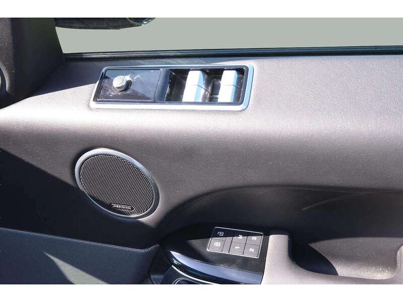 Land Rover Range Rover Sport 2.0 P400e 13.1kWh HSE Silver SUV 5dr Petrol Plug-in Hybrid Auto 4WD Euro 6 (s/s) (404 ps) | 1 FORMER - U10957