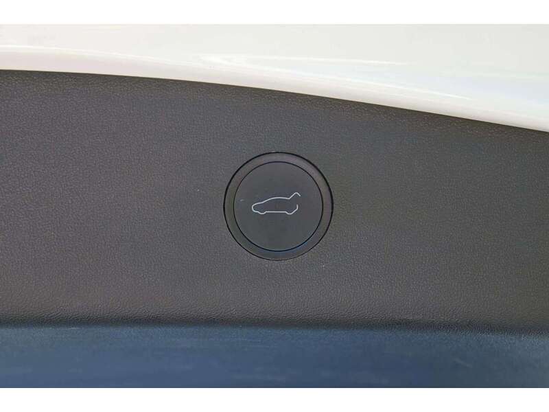 Tesla Model 3 (Dual Motor) Long Range Saloon 4dr Electric Auto 4WDE (346 ps) | PAN ROOF|R/CAM|1 OWNER|VAT Q - U10960