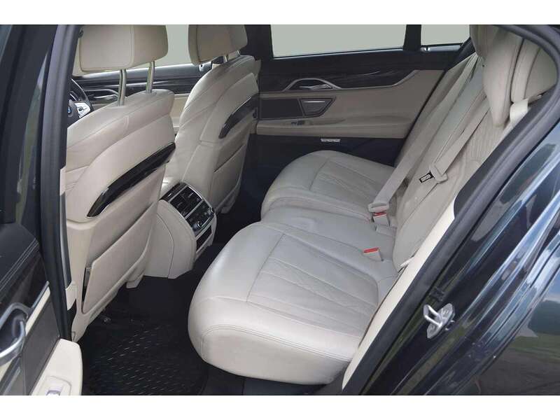 BMW 7 Series 3.0 730d M Sport Saloon 4dr Diesel Auto xDrive Euro 6 (s/s) (265 ps) | PRIVACY|H/SEATS |R/CAM|CRUISE - U10963