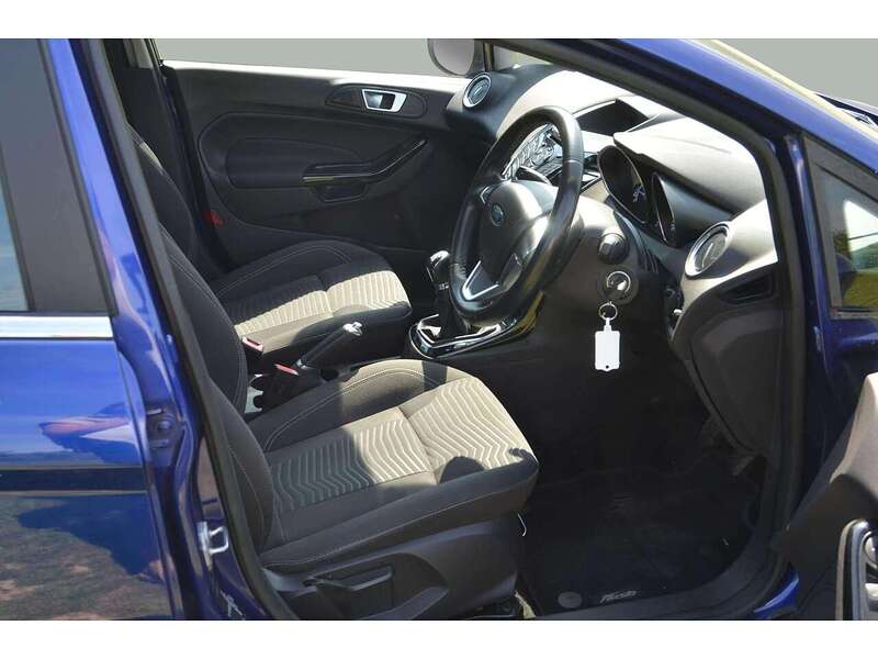 Ford Fiesta 1.0T EcoBoost Zetec Hatchback 5dr Petrol Manual Euro 6 (s/s) (100 ps) - U10966