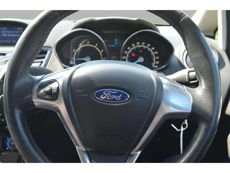 Ford Fiesta 1.0T EcoBoost Zetec Hatchback 5dr Petrol Manual Euro 6 (s/s) (100 ps) - U10966