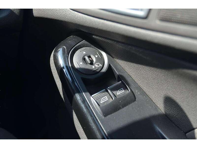 Ford Fiesta 1.0T EcoBoost Zetec Hatchback 5dr Petrol Manual Euro 6 (s/s) (100 ps) - U10966