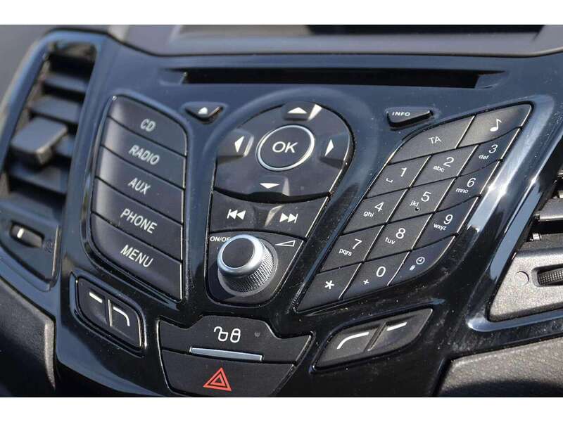 Ford Fiesta 1.0T EcoBoost Zetec Hatchback 5dr Petrol Manual Euro 6 (s/s) (100 ps) - U10966