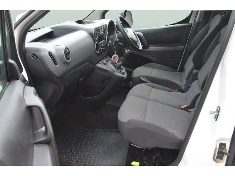 Peugeot Partner 1.6 BlueHDi 854 SE Panel Van 5dr Diesel Manual L1 (112 g/km, 97.64 bhp) | NO VAT|SERVICED AT 106K - U10970