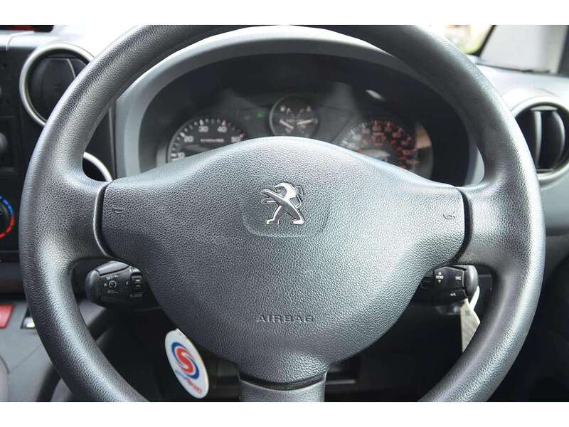 Peugeot Partner 1.6 BlueHDi 854 SE Panel Van 5dr Diesel Manual L1 (112 g/km, 97.64 bhp) | NO VAT|SERVICED AT 106K - U10970