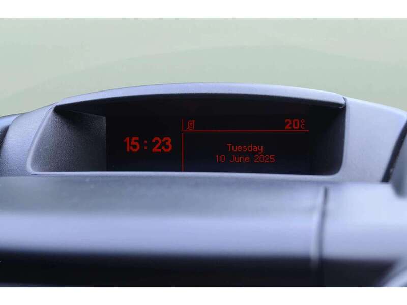 Peugeot Partner 1.6 BlueHDi 854 SE Panel Van 5dr Diesel Manual L1 (112 g/km, 97.64 bhp) | NO VAT|SERVICED AT 106K - U10970