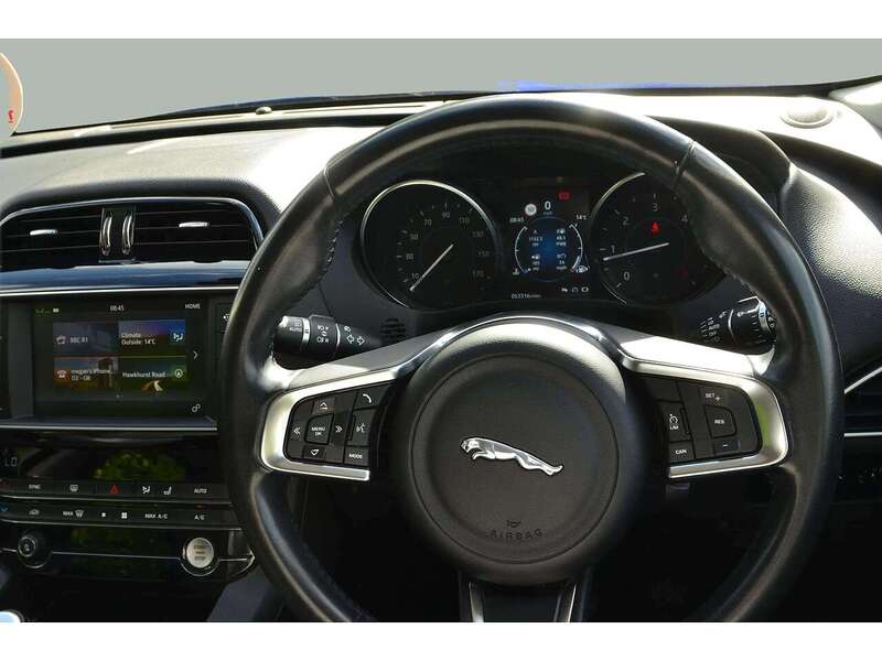 Jaguar F-PACE 2.0 D165 Prestige SUV 5dr Diesel Manual Euro 6 (s/s) (163 ps) | H/SEATS|R/CAM|CRUISE|NAV - U10971