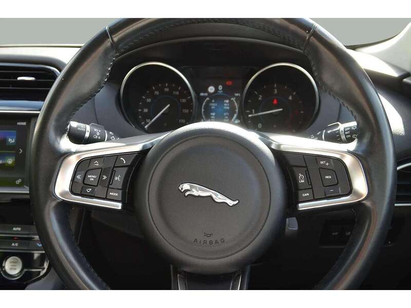 Jaguar F-PACE 2.0 D165 Prestige SUV 5dr Diesel Manual Euro 6 (s/s) (163 ps) | H/SEATS|R/CAM|CRUISE|NAV - U10971