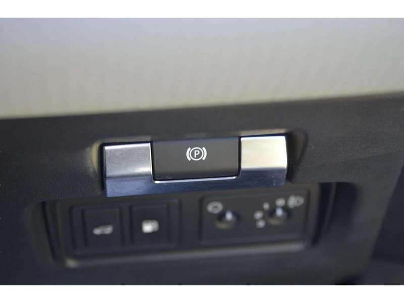 Land Rover Range Rover Evoque 1.5 P300e 12.2kWh S SUV 5dr Petrol Plug-in Hybrid Auto 4WD Euro 6 (s/s) (309 ps) | PRIVACY|H/SEATS|1 - U10977