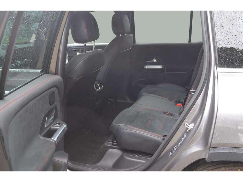 Mercedes-Benz EQB  - U10984