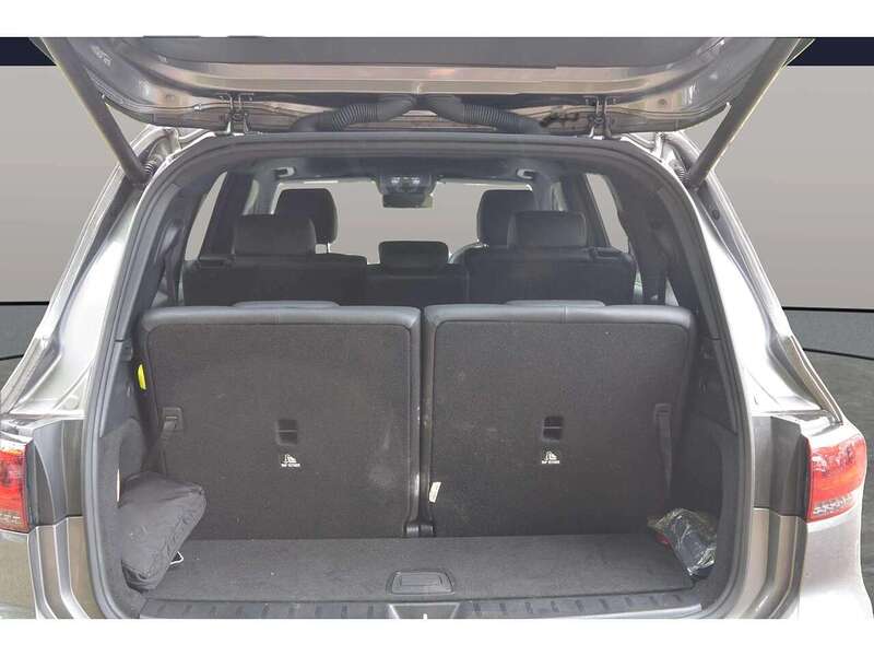 Mercedes-Benz EQB  - U10984