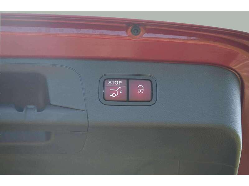 Mercedes-Benz GLC 2.1 GLC220d Sport (Premium) SUV 5dr Diesel G-Tronic 4MATIC Euro 6 (s/s) (170 ps) | - U10985