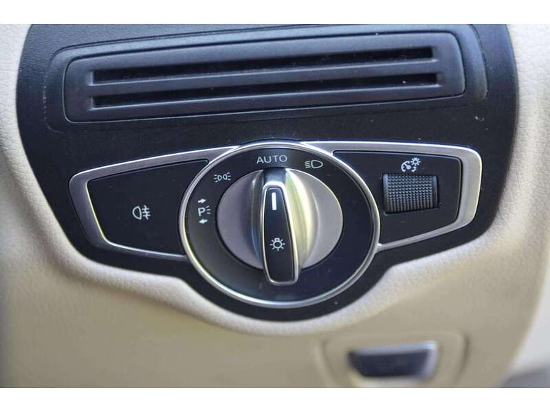 Mercedes-Benz GLC 2.1 GLC220d Sport (Premium) SUV 5dr Diesel G-Tronic 4MATIC Euro 6 (s/s) (170 ps) | - U10985