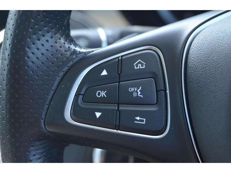 Mercedes-Benz GLC 2.1 GLC220d Sport (Premium) SUV 5dr Diesel G-Tronic 4MATIC Euro 6 (s/s) (170 ps) | - U10985