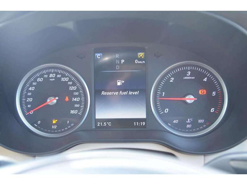 Mercedes-Benz GLC 2.1 GLC220d Sport (Premium) SUV 5dr Diesel G-Tronic 4MATIC Euro 6 (s/s) (170 ps) | - U10985