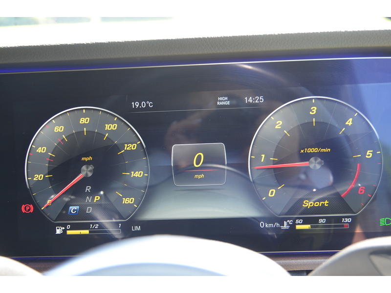 Mercedes-Benz G Class 2.9 G350d AMG Line SUV 5dr Diesel G-Tronic+ 4MATIC Euro 6 (s/s) (286 ps) | TOW - U10987