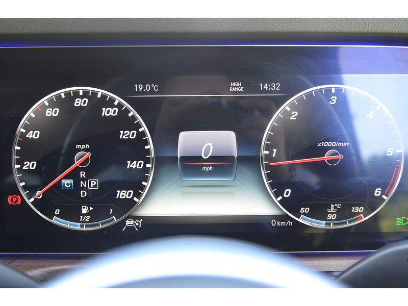 Mercedes-Benz G Class 2.9 G350d AMG Line SUV 5dr Diesel G-Tronic+ 4MATIC Euro 6 (s/s) (286 ps) | TOW - U10987