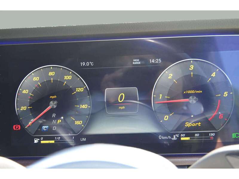 Mercedes-Benz G Class 2.9 G350d AMG Line SUV 5dr Diesel G-Tronic+ 4MATIC Euro 6 (s/s) (286 ps) | TOW - U10987