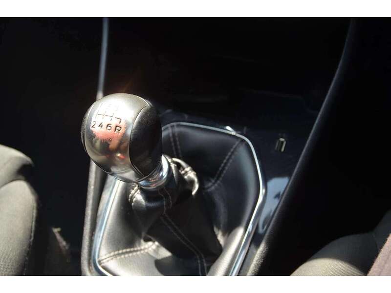 Ford Fiesta 1.0T EcoBoost ST-Line Hatchback 5dr Petrol Manual Euro 6 (s/s) (140 ps) - U10988