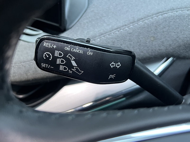 Skoda Enyaq 62kWh 60 SUV 5dr Electric Auto (179 ps) | 1 FORMER KEEPER|VAT QUALIFYING - U10995