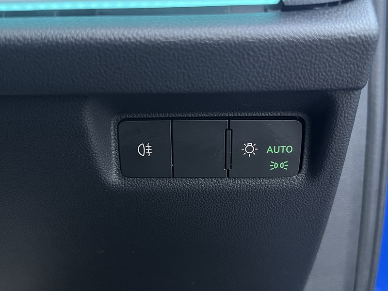 Skoda Enyaq 62kWh 60 SUV 5dr Electric Auto (179 ps) | 1 FORMER KEEPER|VAT QUALIFYING - U10995