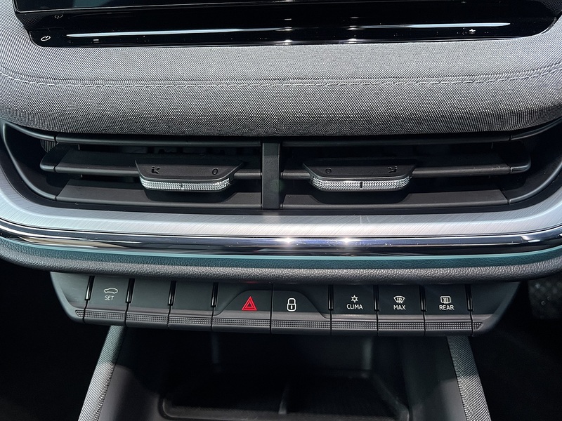 Skoda Enyaq 62kWh 60 SUV 5dr Electric Auto (179 ps) | 1 FORMER KEEPER|VAT QUALIFYING - U10995