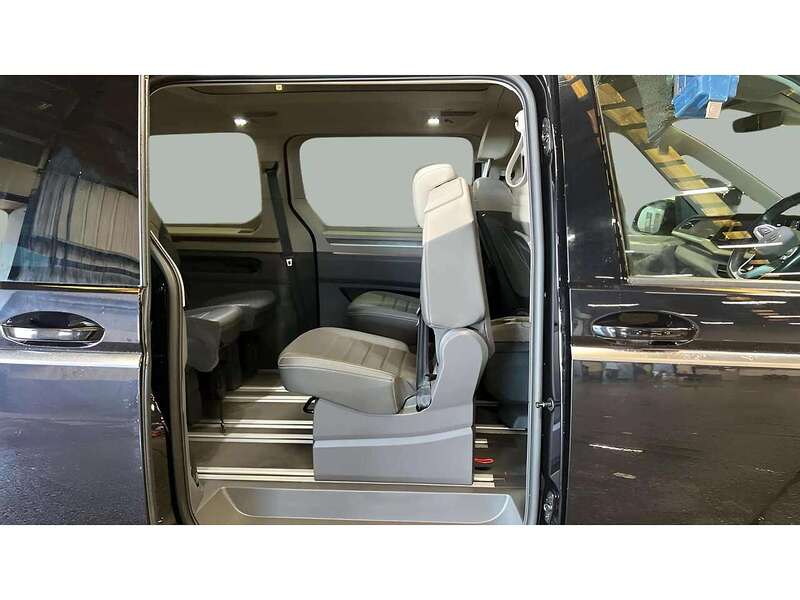 Volkswagen Multivan 1.4 TSI 13kWh Style Long MPV 5dr Petrol Plug-in Hybrid DSG Euro 6 (s/s) (218 ps) - U11002