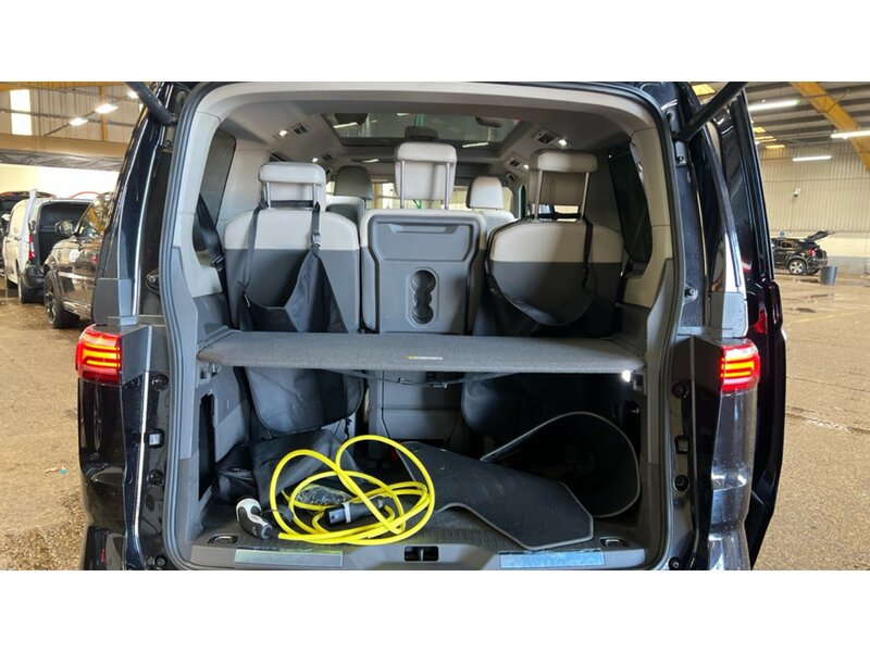 Volkswagen Multivan 1.4 TSI 13kWh Style Long MPV 5dr Petrol Plug-in Hybrid DSG Euro 6 (s/s) (218 ps) - U11002