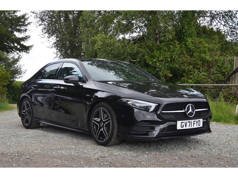 Mercedes-Benz A Class 2.0 A200d AMG Line Edition (Premium Plus) Saloon 4dr Diesel 8G-DCT Euro 6 (s/s) (150 ps) | PAN - U11007