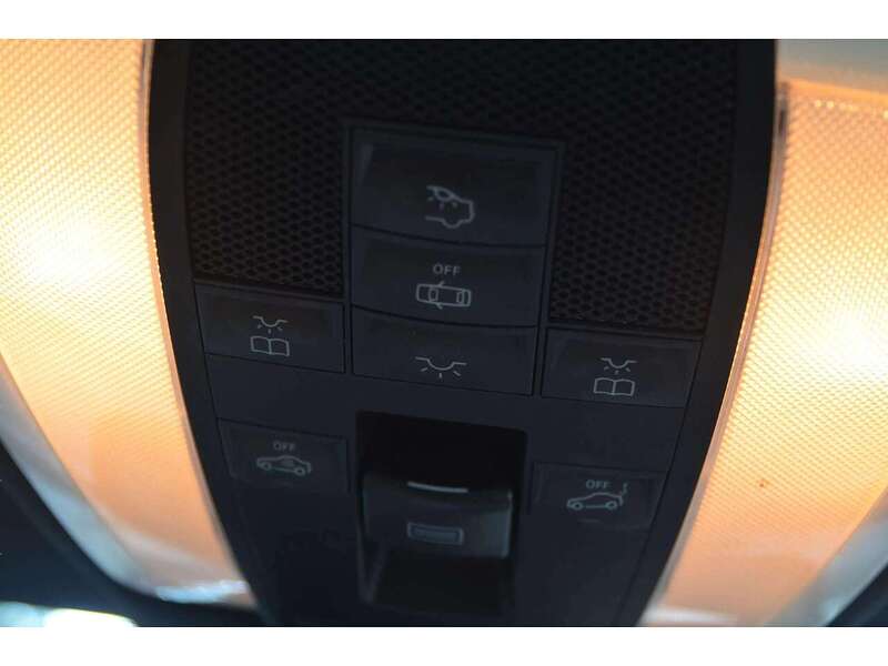 Mercedes-Benz E Class 2.1 E220 CDI BlueEfficiency Sport Coupe 2dr Diesel G-Tronic+ Euro 5 (s/s) (170 ps) | PAN - U11011