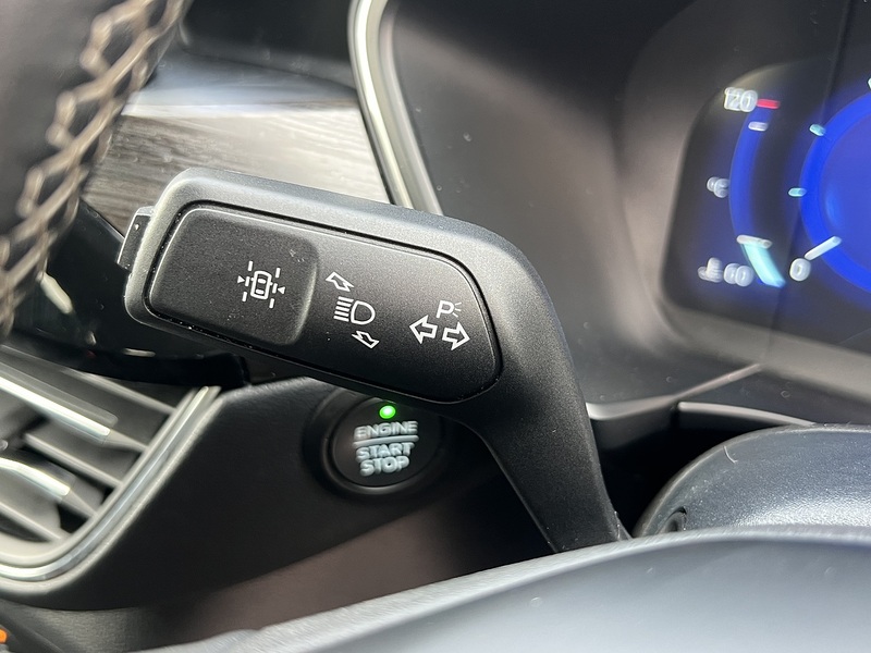 Ford Kuga 2.5 Duratec 14.4kWh Vignale SUV 5dr Petrol Plug-in Hybrid CVT Euro 6 (s/s) (225 ps) | 1 FORMER - U11013