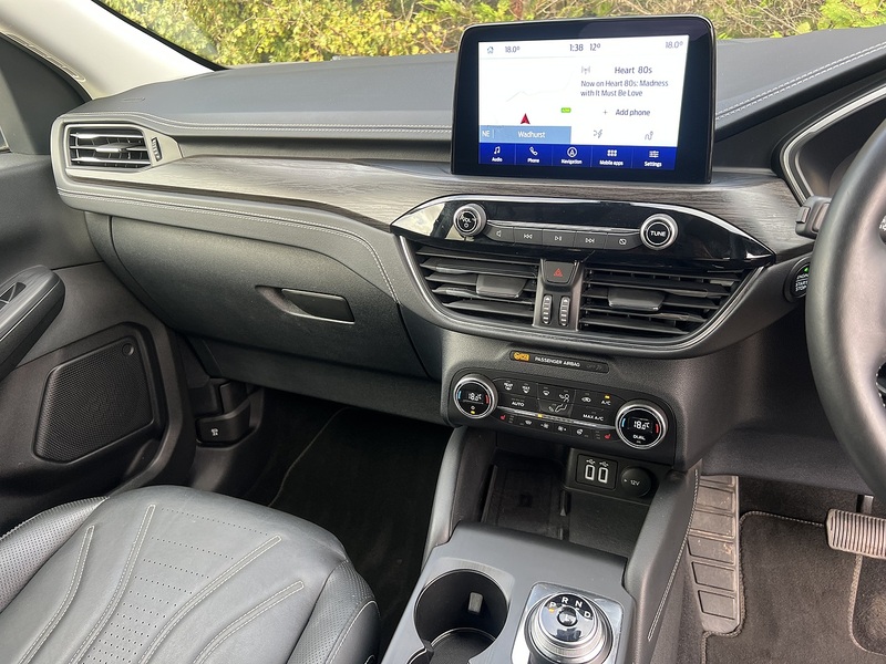 Ford Kuga 2.5 Duratec 14.4kWh Vignale SUV 5dr Petrol Plug-in Hybrid CVT Euro 6 (s/s) (225 ps) | 1 FORMER - U11013