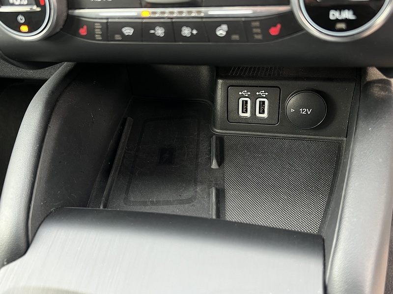 Ford Kuga 2.5 Duratec 14.4kWh Vignale SUV 5dr Petrol Plug-in Hybrid CVT Euro 6 (s/s) (225 ps) | 1 FORMER - U11013