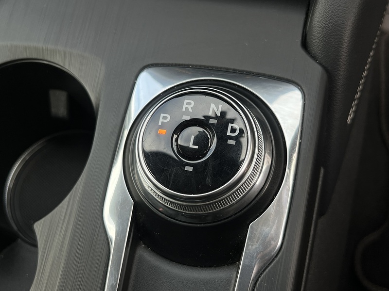 Ford Kuga 2.5 Duratec 14.4kWh Vignale SUV 5dr Petrol Plug-in Hybrid CVT Euro 6 (s/s) (225 ps) | 1 FORMER - U11013