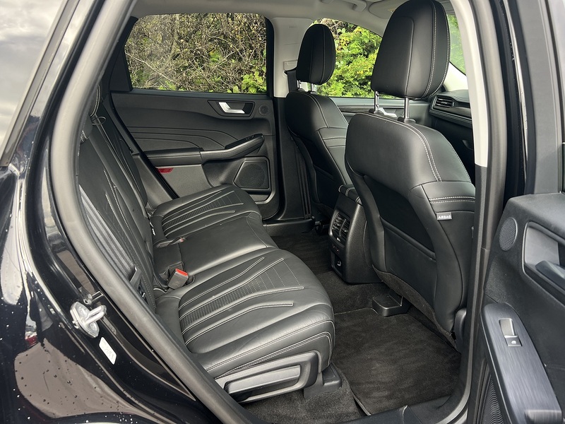 Ford Kuga 2.5 Duratec 14.4kWh Vignale SUV 5dr Petrol Plug-in Hybrid CVT Euro 6 (s/s) (225 ps) | 1 FORMER - U11013