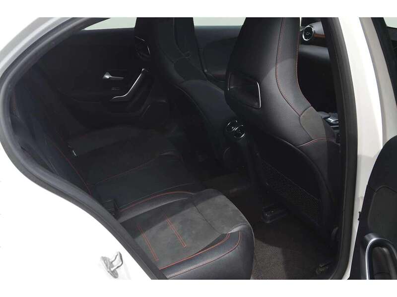 Mercedes-Benz A Class 1.3 A180 AMG Line Hatchback 5dr Petrol 7G-DCT Euro 6 (s/s) (136 ps) | H/SEATS|R/CAM|BTOOTH|NAV - U11016