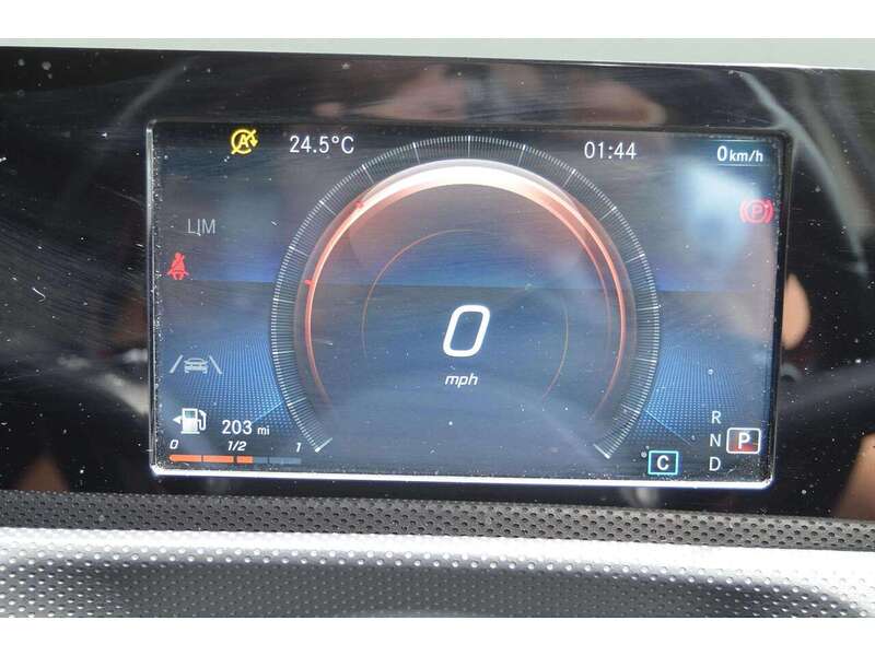 Mercedes-Benz A Class 1.3 A180 AMG Line Hatchback 5dr Petrol 7G-DCT Euro 6 (s/s) (136 ps) | H/SEATS|R/CAM|BTOOTH|NAV - U11016