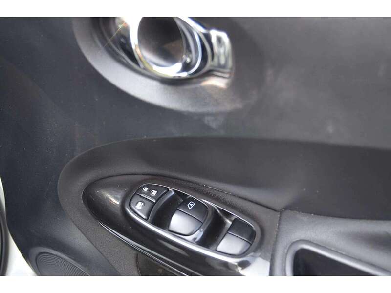 Nissan Juke 1.2 DIG-T Tekna SUV 5dr Petrol Manual Euro 6 (s/s) (115 ps) | R/CAM|PRIVACY|NAV|BTOOTH - U11018