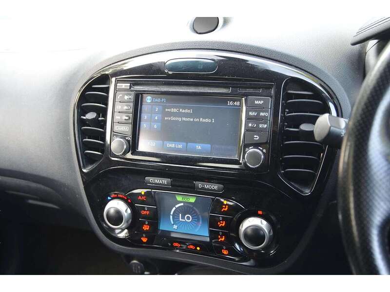 Nissan Juke 1.2 DIG-T Tekna SUV 5dr Petrol Manual Euro 6 (s/s) (115 ps) | R/CAM|PRIVACY|NAV|BTOOTH - U11018