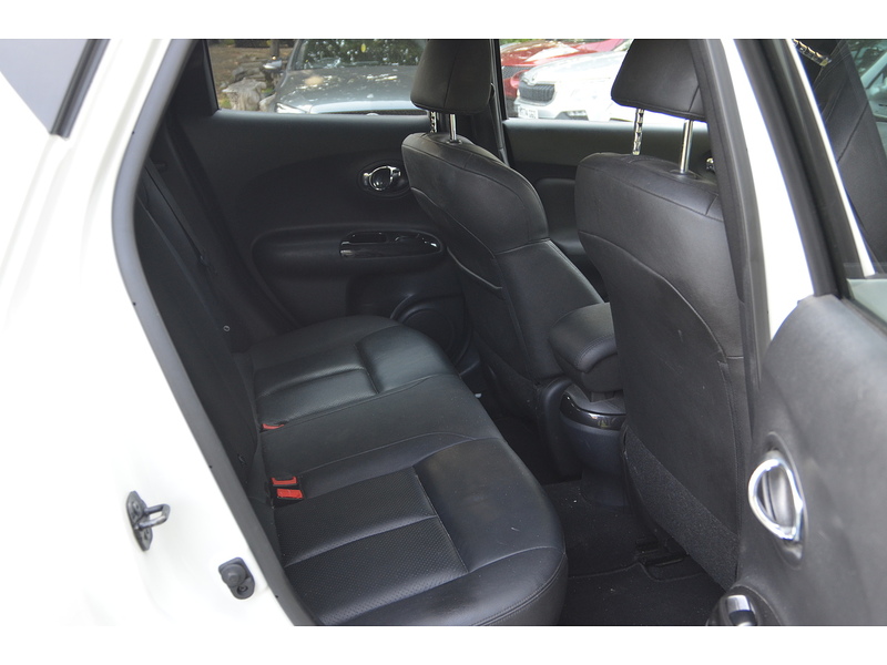 Nissan Juke 1.2 DIG-T Tekna SUV 5dr Petrol Manual Euro 6 (s/s) (115 ps) | R/CAM|PRIVACY|NAV|BTOOTH - U11018
