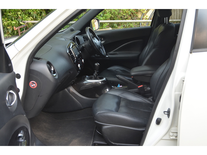 Nissan Juke 1.2 DIG-T Tekna SUV 5dr Petrol Manual Euro 6 (s/s) (115 ps) | R/CAM|PRIVACY|NAV|BTOOTH - U11018