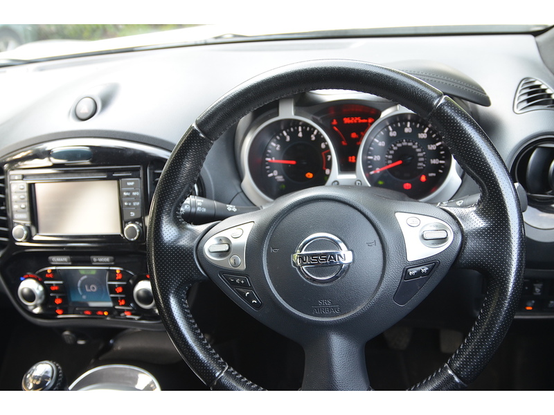 Nissan Juke 1.2 DIG-T Tekna SUV 5dr Petrol Manual Euro 6 (s/s) (115 ps) | R/CAM|PRIVACY|NAV|BTOOTH - U11018