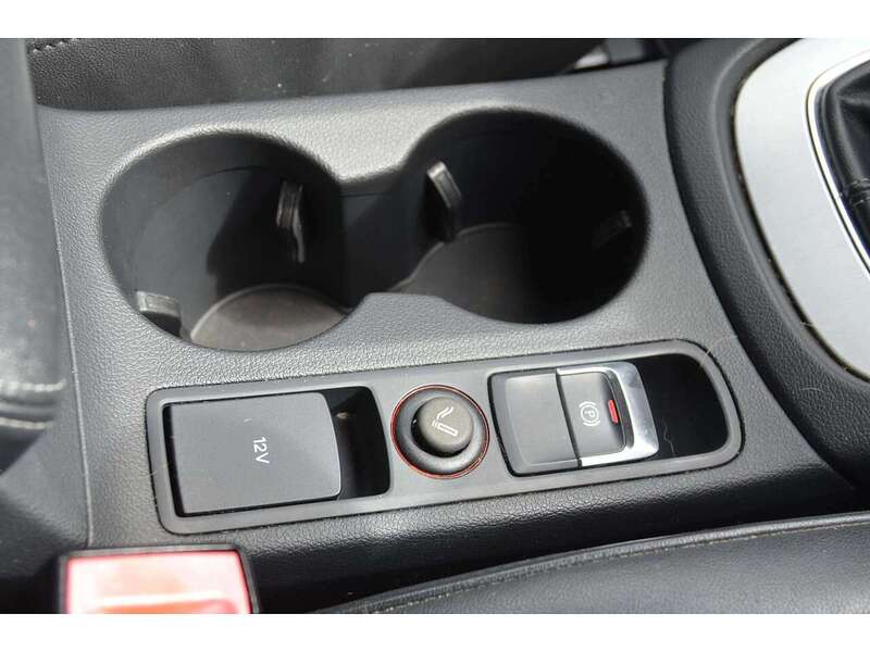 Audi Q3 2.0 TDI S line SUV 5dr Diesel Manual Euro 5 (s/s) (140 ps) - U11019