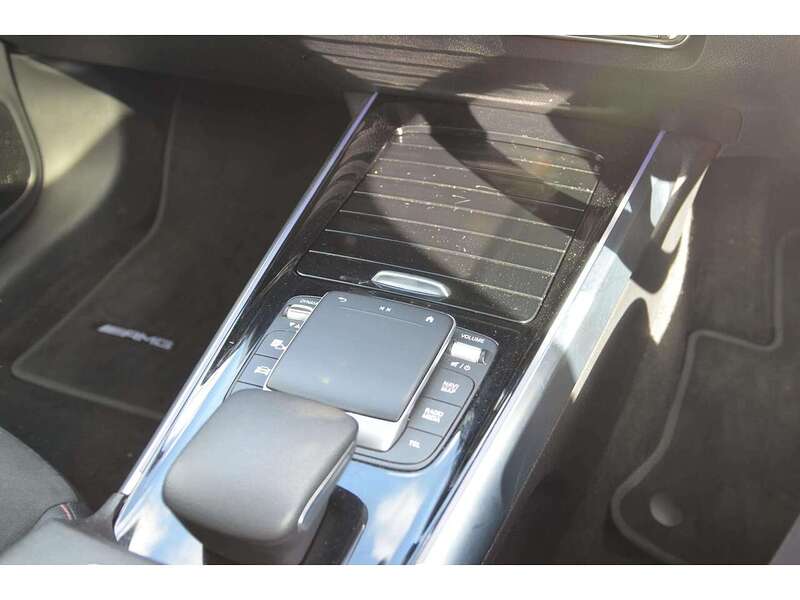 Mercedes-Benz EQB EQB 350 66.5kWh AMG Line (Premium) SUV 5dr Electric Auto 4MATIC (292 ps) | PRIVACY|R/CAM|1 OWNER|VAT - U11023