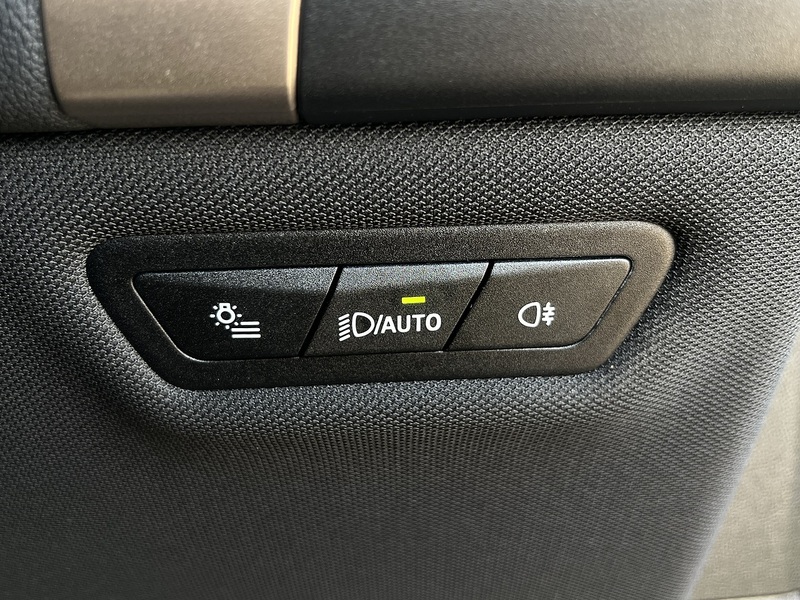 BMW iX 40 76.6kWh M Sport SUV 5dr Electric Auto xDrive (326 ps) | PRIVACY|R/CAM|1 OWNER|VAT Q - U11032