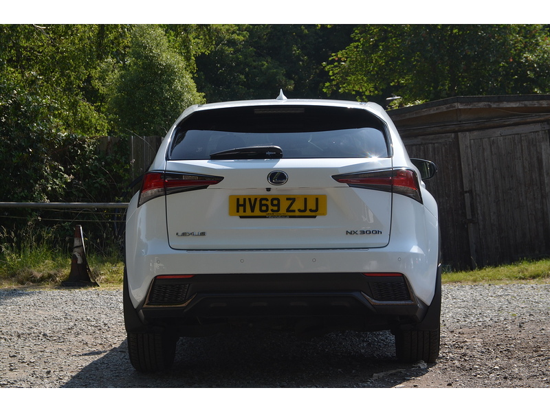 Lexus NX 2.5 300h GPF F Sport SUV 5dr Petrol Hybrid E-CVT 4WD Euro 6 (s/s) (197 ps) - U11041